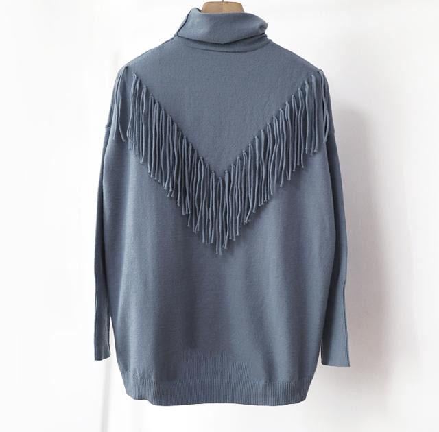 Sweter Z Wełny Z Wysokim Kołnierzem I Szyciem