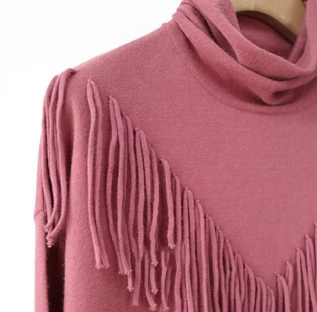 Sweter Z Wełny Z Wysokim Kołnierzem I Szyciem